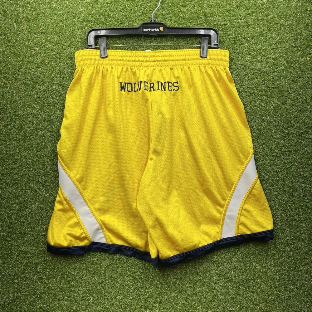 Michigan Wolverines Adidas Shorts Mens Extra Large Team Issued Basketball Y2K
